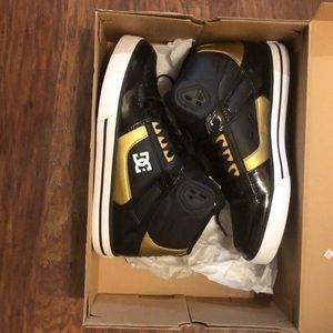 Brand new DC men’s shoes